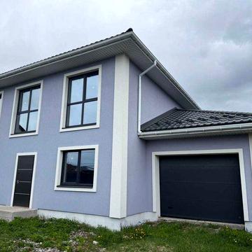 Продаж будинку високої якості в Гатному.