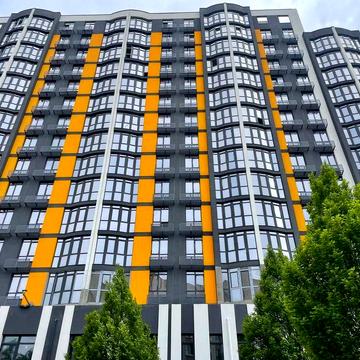 Продам велику однокімнатну квартиру в Бучі