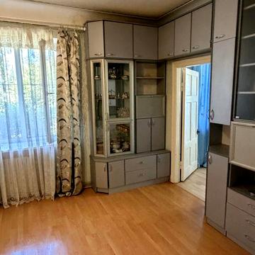 Продаж 3-х кімнатної квартири з автономним опаленням на Карачунах