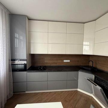 Оренда 2-рівневої квартири у центрі міста (b&b, moloko)
