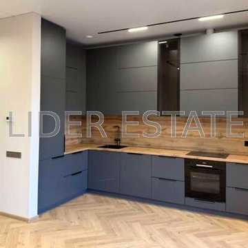 Продам таунхаус в Ужгороді, 4 кімн., 136 м², 5 соток! Комфорт та зручність для вашої родини!