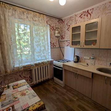 2-кімн. квартира, вул. Лупиноса