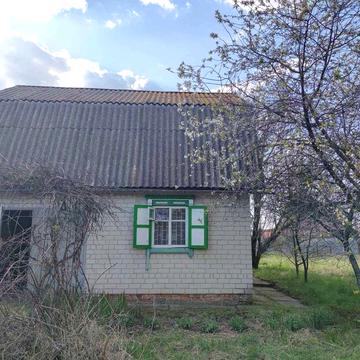Продам двоповерхову дачу в с. Лисогубівка.