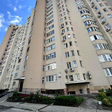 Продаж 3 кімнатної квартири на Харківській