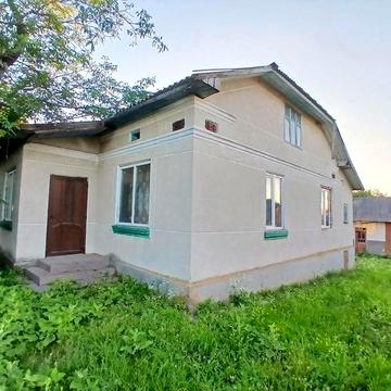 Продам просторий будинок у селі Целіїв ( Мишківці), Тернопільської обл