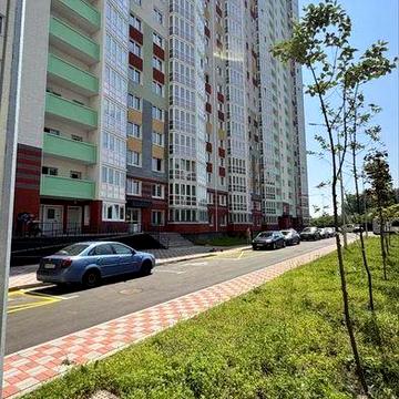 Продається 1 кімнатна квартира в новому будинку ЖК"Патріотика" вул. Бориса Гмирі 22Б поверх 4 Зданий Заселений Від Власника ЖК Патріотика