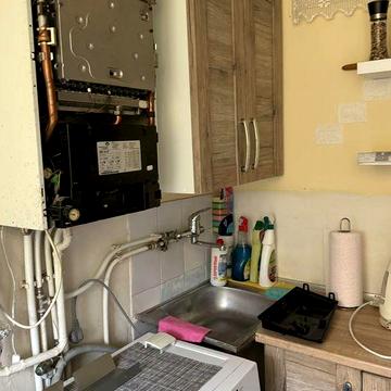 Оренда трьохкімнатноі квартири поруч з центром!