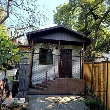Продаж частини будинку в місті Києві (метро Деміївська)