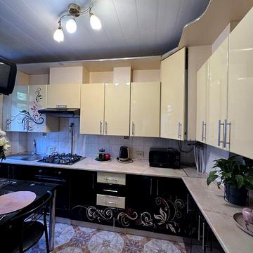Продаж 4к Дім Василя Стуса (Шмідта) вулиця
