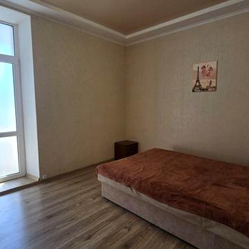 Довгострокова аренда квартири на Шкільному
