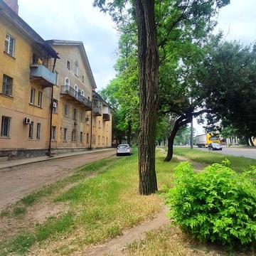 Продам 1к кв Богдана Хмельницкого.