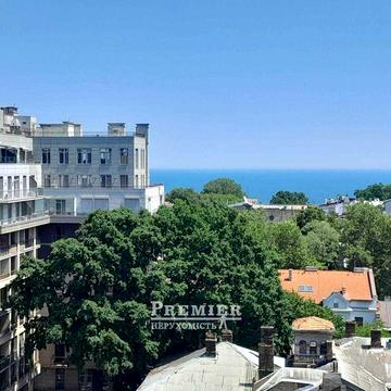 Продам евродвушку на Французском бульваре. Вид на море.