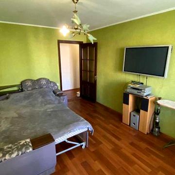 Продам 2-кімнатну квартиру,поруч з Центром, автономне опалення н1
