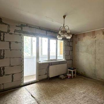 Продаж 3 кімн квартири ( вулиця Минайська )