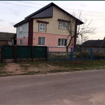 Просторий 2-поверховий будинок 180 м² з меблями та ділянкою 24 сотки поруч з містом