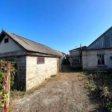 Продам 1\2 будинку правий берег