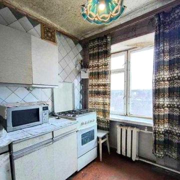 Продам 2 кімнатну квартиру на П.Полі, метро 23 серпня 3 хвилини.