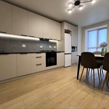 Продаж сучасної 1к квартири на Виставці