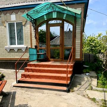 Продається 2 житлових будинки на 1 подвірʼ ї
