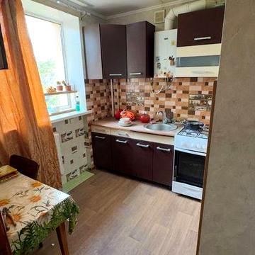Продаю 2к квартиру за 12000долл.