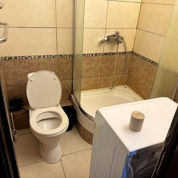 Здам однокімнатну частину будинку (район ліній). Гарний косметичний стан