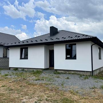 Продам окремий будинок з ділянкою 4 сот!
