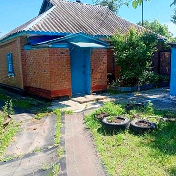 Продаж приватного будинку із землею 25 соток поруч з "Блакитними озерами"