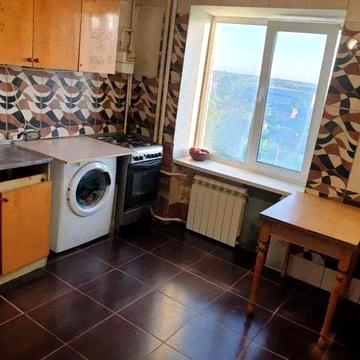 Продаж 2-кімнатної квартири пр. Перемоги (за мостом)