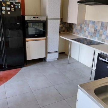 Пропонується в оренду Дворівнева 4-кімнатна квартира площею 157 м²