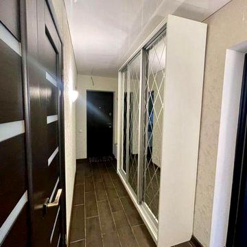 Продам 4-кімнатну квартиру в центрі м. Чернігів