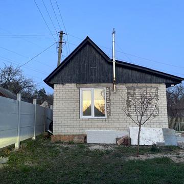 Продам сучасну дачку з каміном