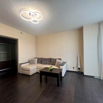 Без% Троєщина, 3-к квартира, 96м2, ТРЦ Район, Градинська, є генератор