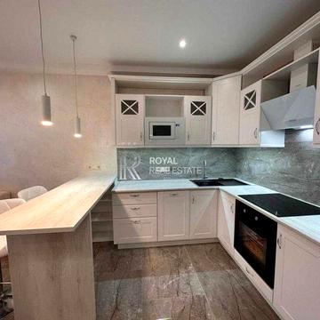 Продаж квартири Київ ЖК «Нова Англія» 41 м² Дизайнерський ремонт Панорамні вікна Тепла підлога Закрита територія Метро пішки ЖК Нова Англія