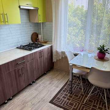 3 х кімнатна квартира на космосі