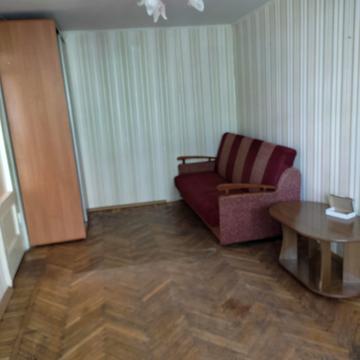 Новодарницька вул., 30