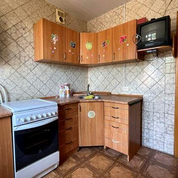 Продам 3к квартиру.Не высокий 1й этаж.Северный Кирпичный дом 31 990$