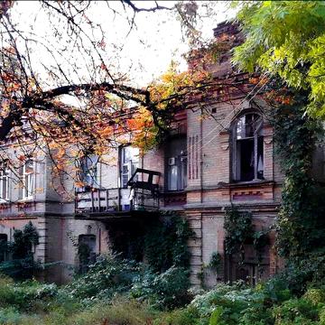 Особняк 460 м² з ділянкою | Шевченківський район | вул. Тропініна