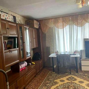 Продається 3-кімнатна квартира .Частково з ремонтом
