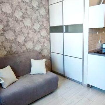 Продаж квартири-студії метро Захисників / Спортивна, вул. Богдана Хмельницького