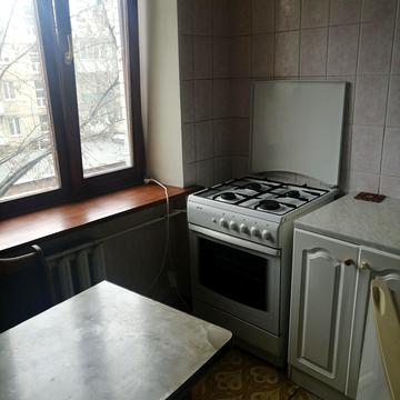 Єреванська вул., 25