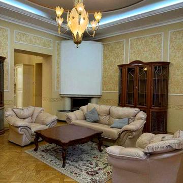 Оренда елітної квартири у центральній частині Львова на вул.С.Крушельницької