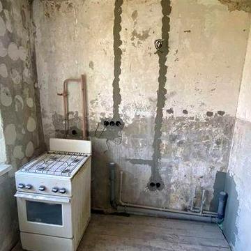 Продам однокімнатну квартиру на Тесленка