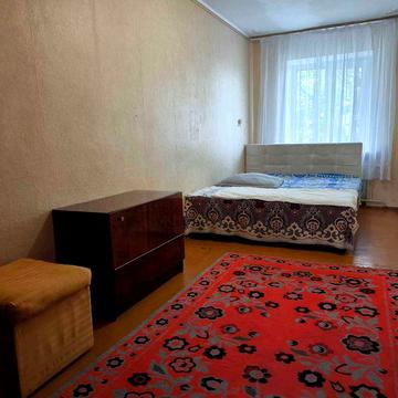 Здам 2х кімнатну, квартиру в центрі міста