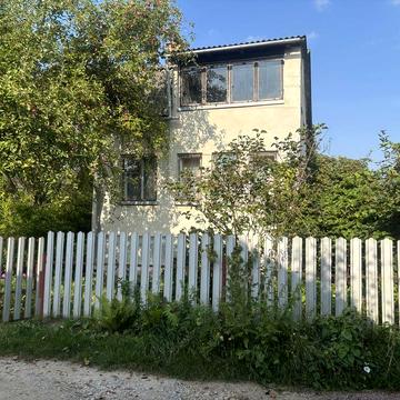 Земельна ділянка+ дачний будинок