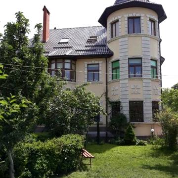 Будинок з ремонтом біля моря
