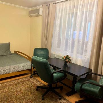 Валерія Лобановського просп. (Червонозоряний), 39-Б