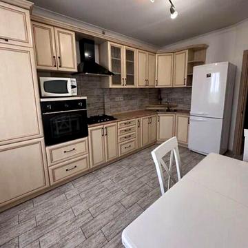 Оренда 2 км квартири поруч з центром