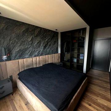 Продам 2- х ком Кадор на Сахарова Авторский ремонт