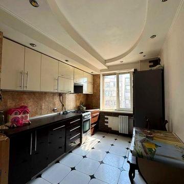 Продаж 3-кімнатної квартири, район Сади-2