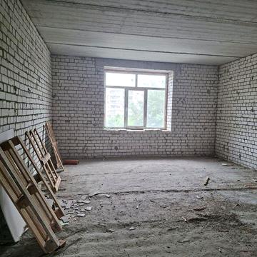 Продам квартиру район Космическая больница 4\16 этаж 77м2; после строителей